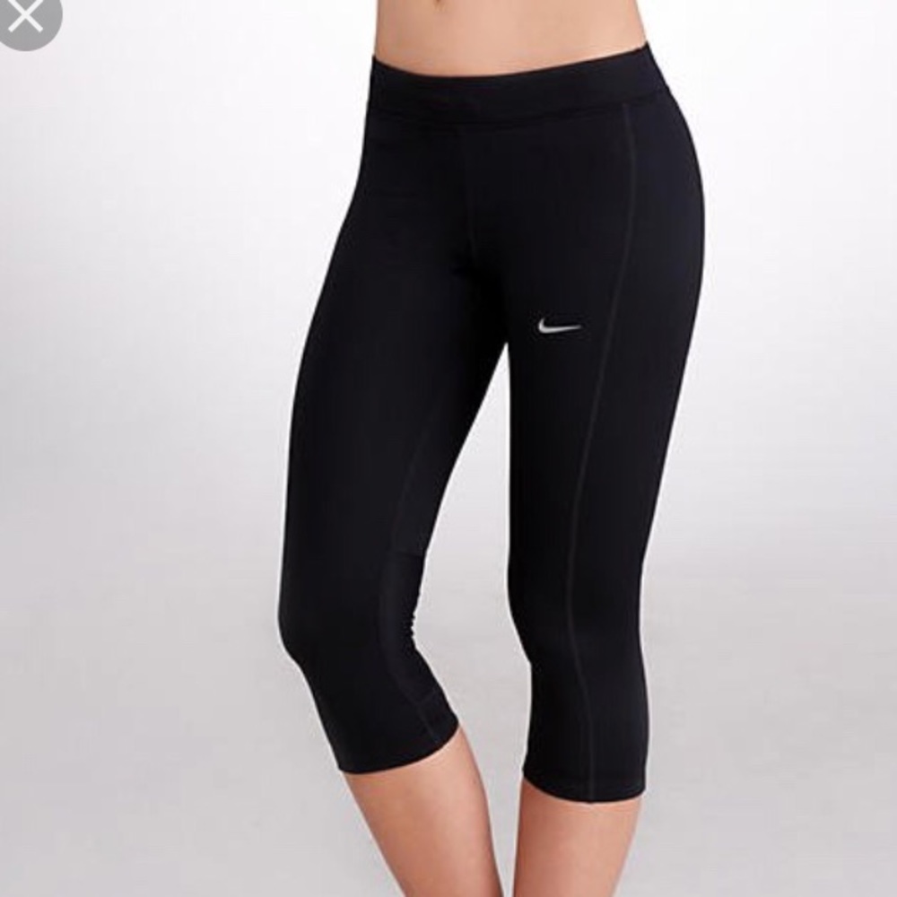 Nike Dri fit Capri yoga pant training Capri black